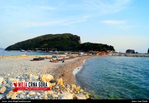 Plaža na ostrvu Sveti Nikola, Budva