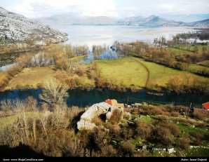 Pogled na Skadarsko jezero sa Žabljaka Crnojevića