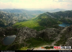 U carstvu Moračkih planina: Pogled sa vrha Stožac (2141mnv)