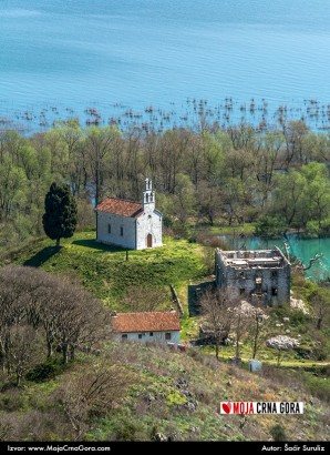 Manastir na Vranjini u rano proljeće