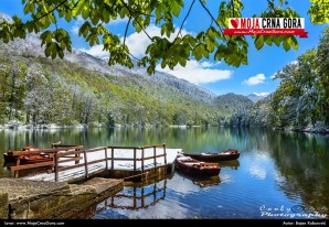 Sniježna proljećna panorama sa Biogradskog jezera