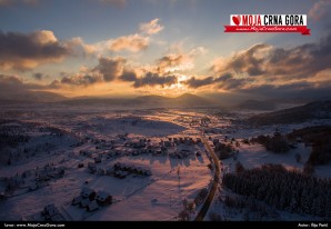 Sniježno aprilsko jutro na Žabljaku